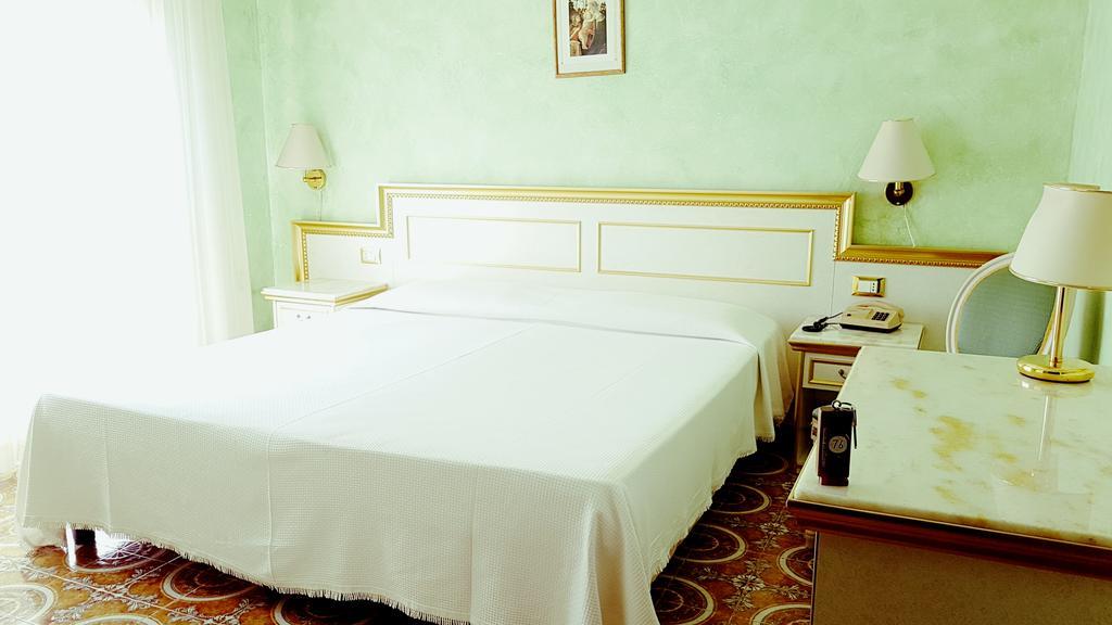 Hotel Terme Villa Piave Abano Terme Exterior foto